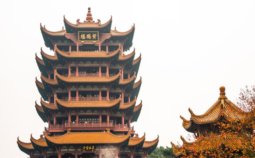 武汉市红木牌匾定制：寺庙宗祠,园林景观,创意招牌,抱柱对联